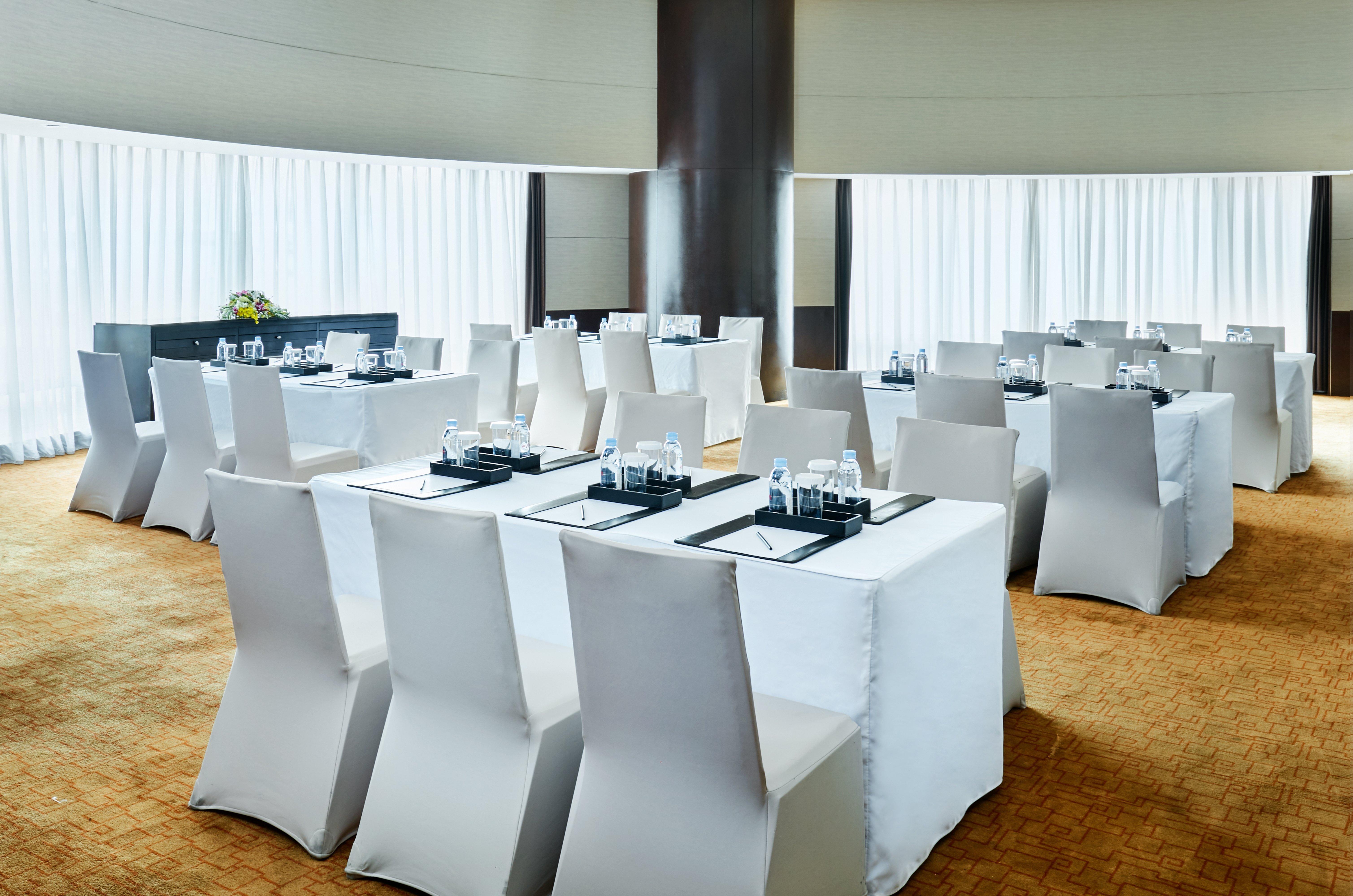 Intercontinental Shanghai Pudong By Ihg Exterior photo